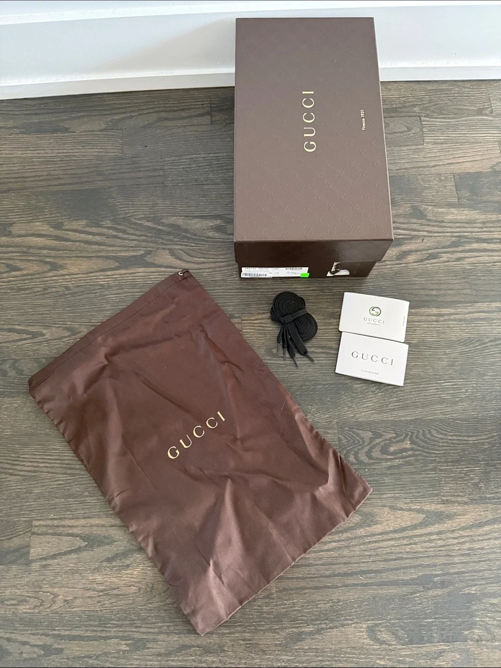 Gucci gg supreme